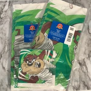 Vintage Looney Tunes 1997 Tablecloth and Napkins
